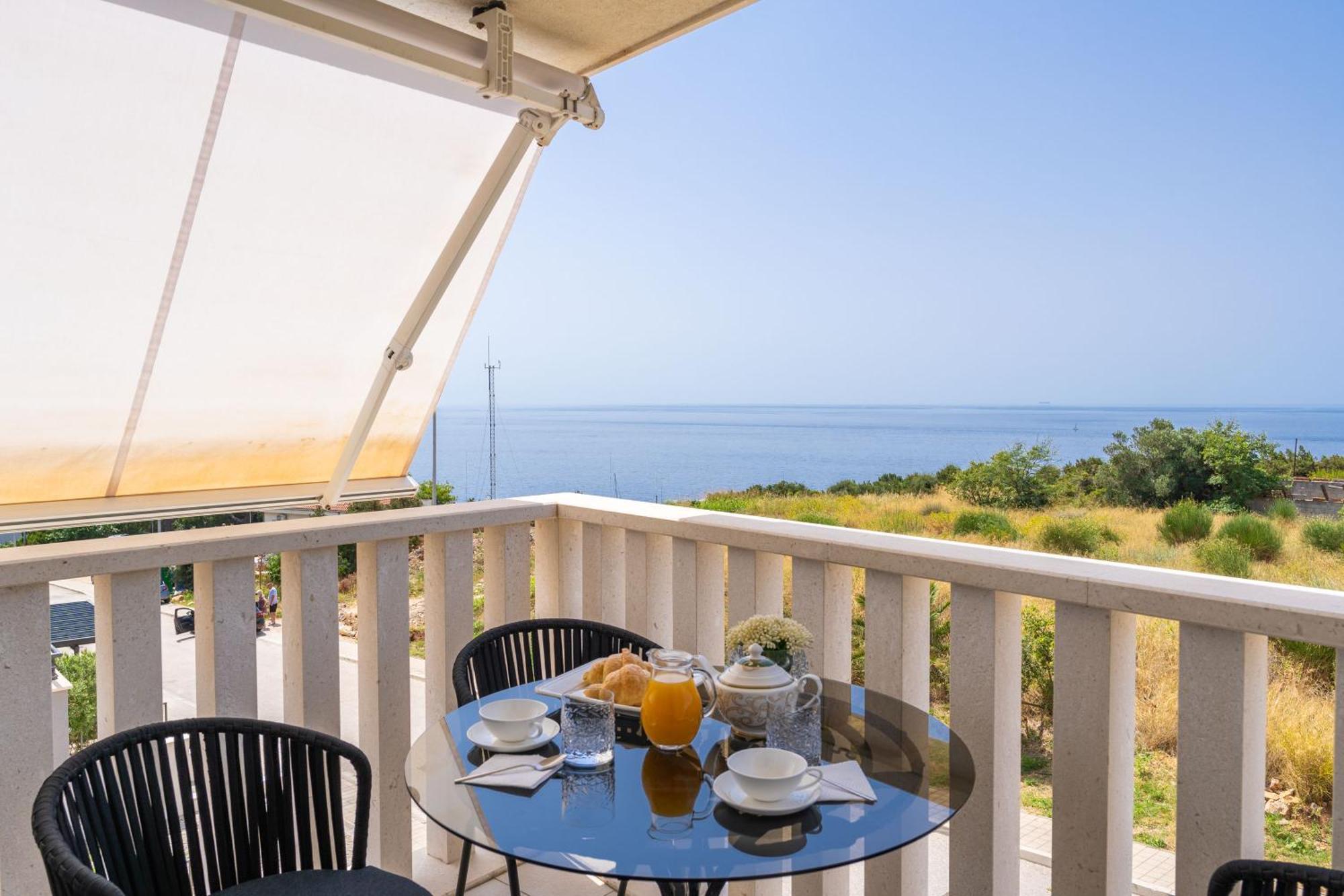 Apartment Apollo In Dubrovnik With Sea View ภายนอก รูปภาพ