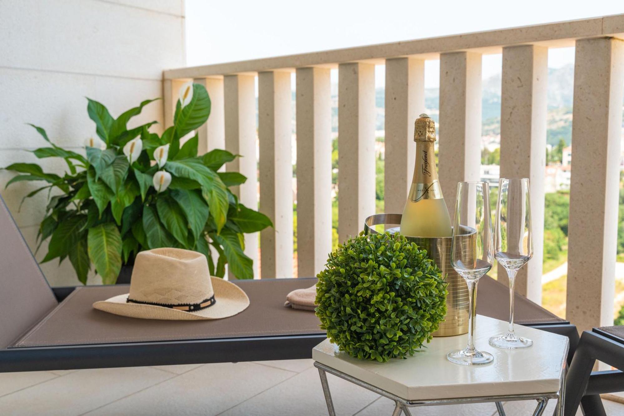 Apartment Apollo In Dubrovnik With Sea View ภายนอก รูปภาพ