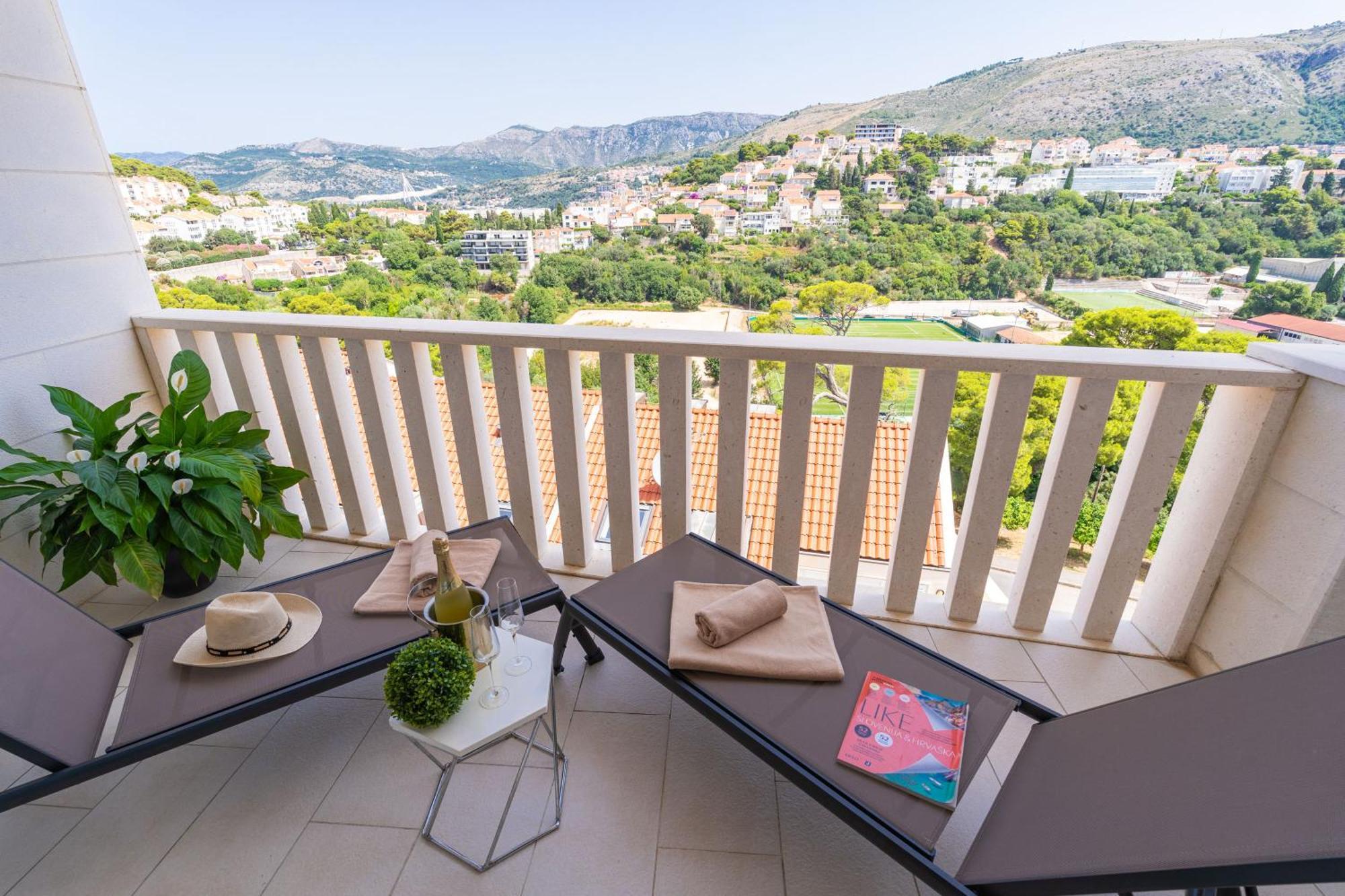 Apartment Apollo In Dubrovnik With Sea View ภายนอก รูปภาพ
